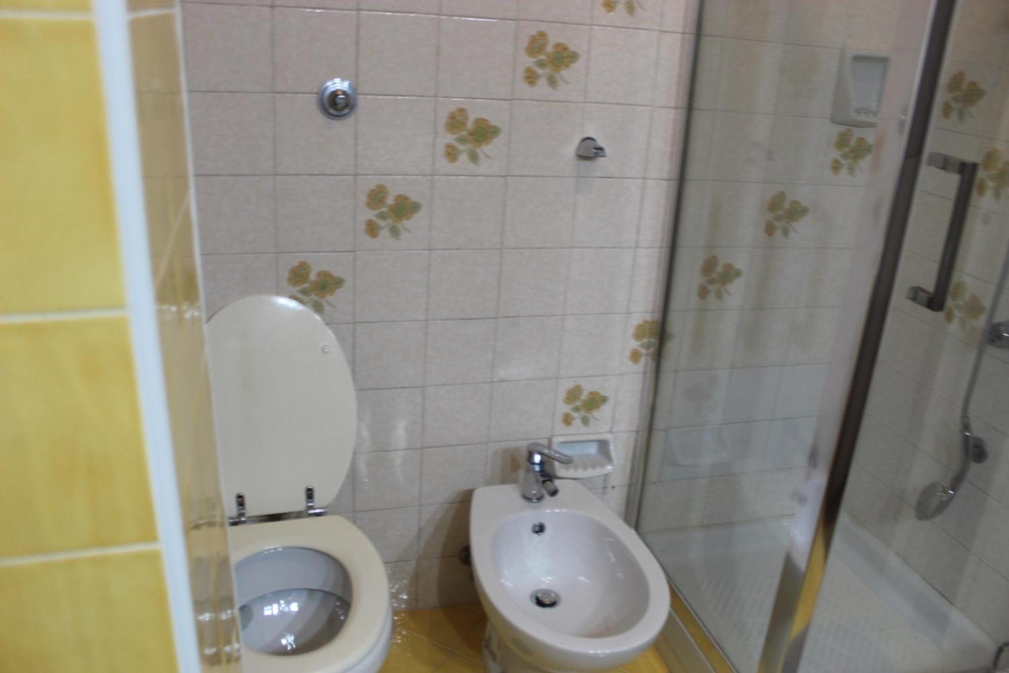 Casa Vacanze Anna E Bruno 萨莱诺 外观 照片